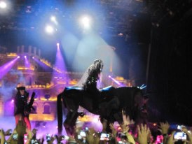 Su entrada a caballo