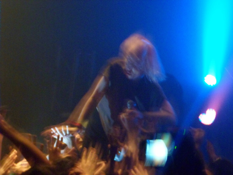 alice glass2