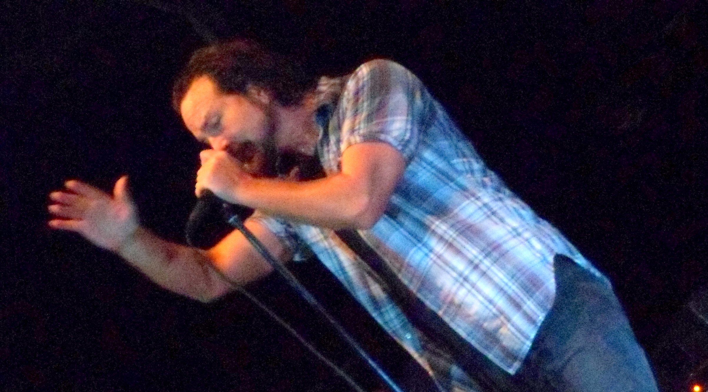 Eddie Vedder predicando la palabra de Pearl Jam